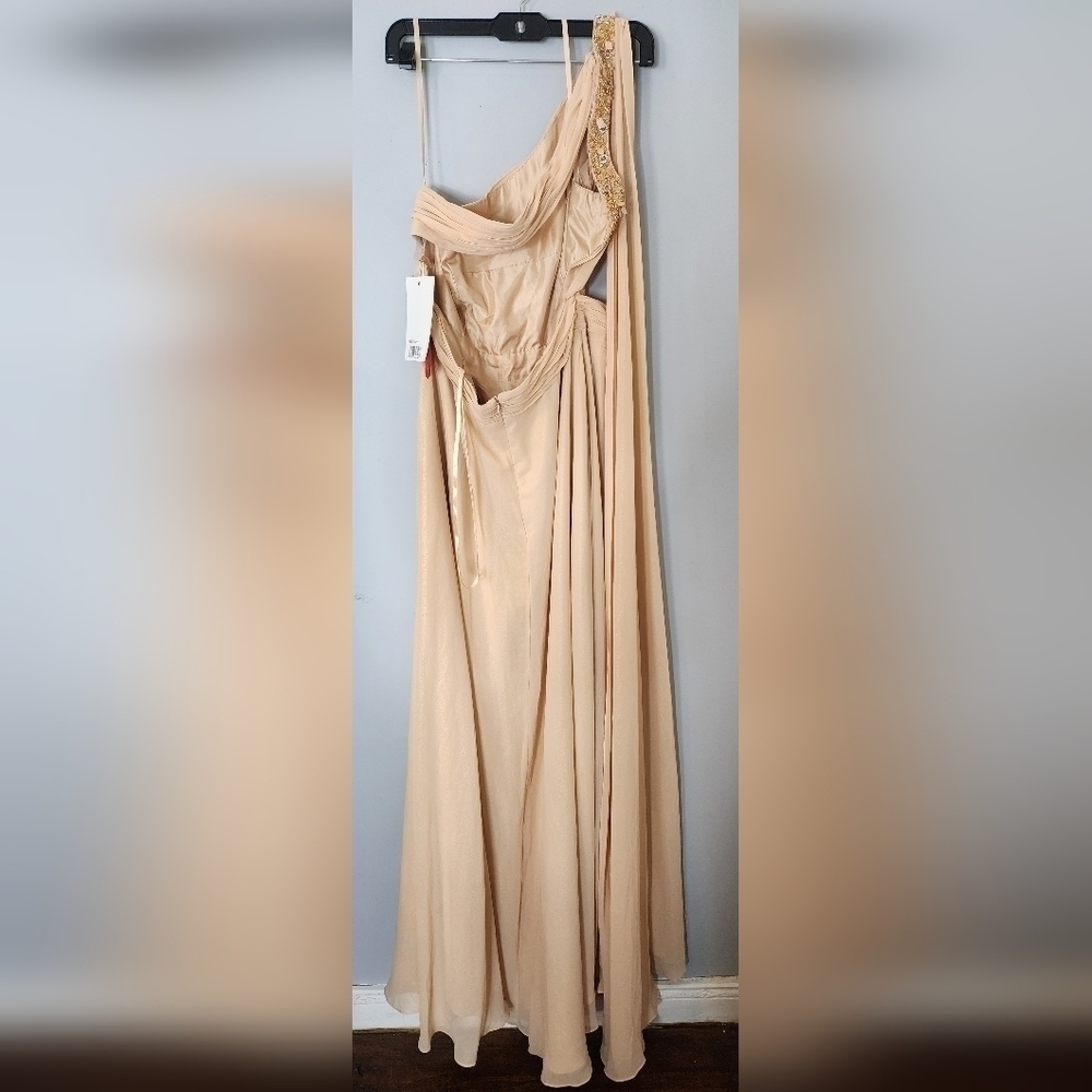 Mac Duggal FLOAT ONE SHOULDER OPEN BACK FLOWY GOWN size 12 (#39) - Picture 13 of 16